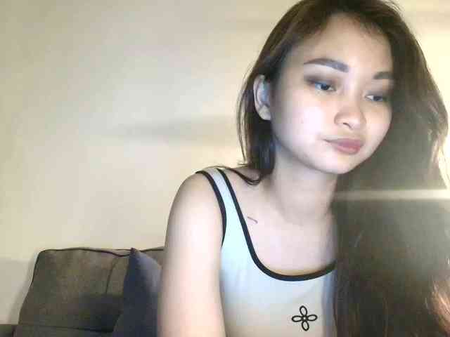 RozyElle webcam