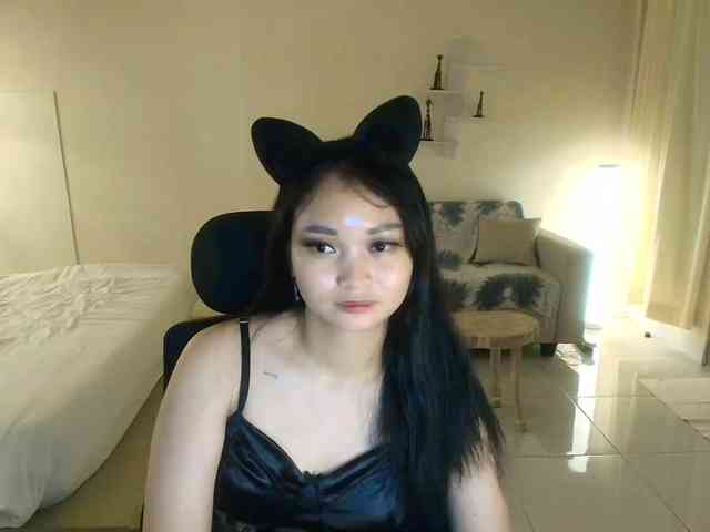 RozyElle webcam