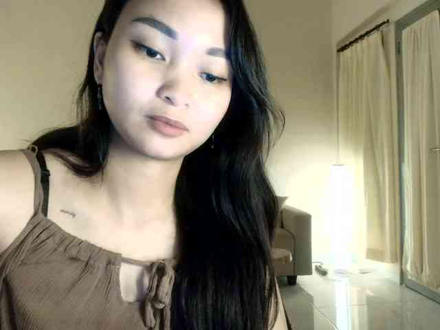 RozyElle webcam