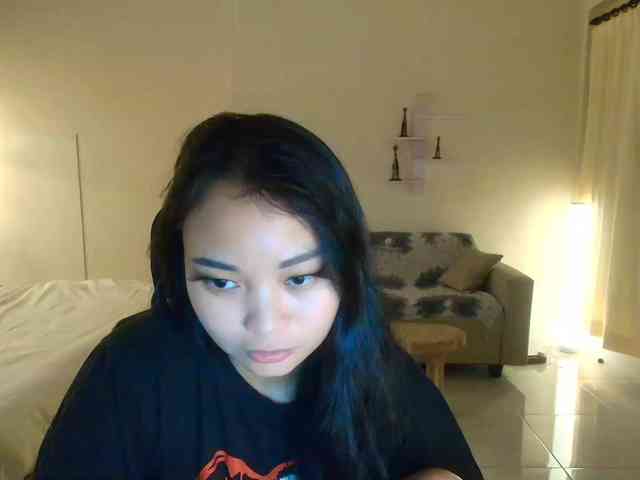 RozyElle webcam