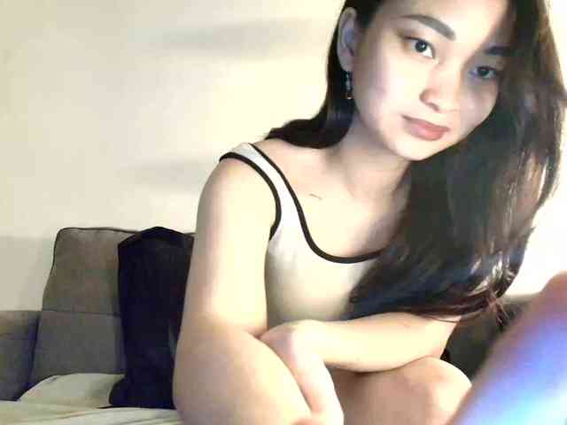 RozyElle webcam