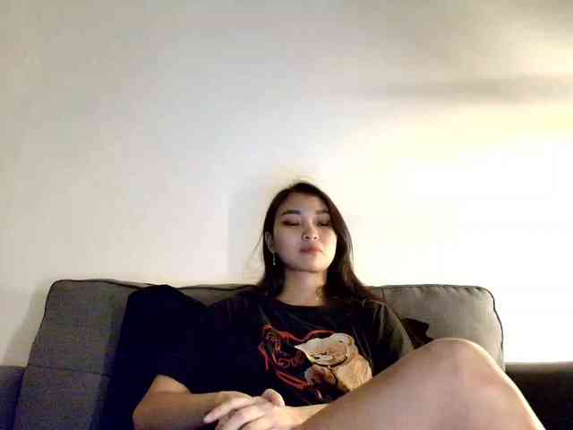 RozyElle webcam