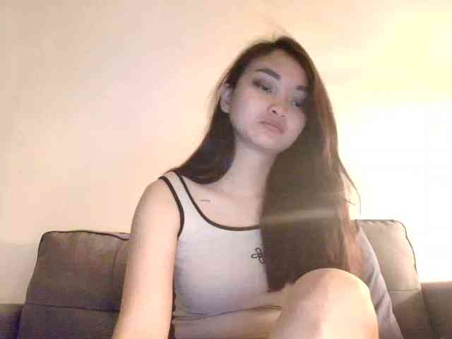 RozyElle webcam