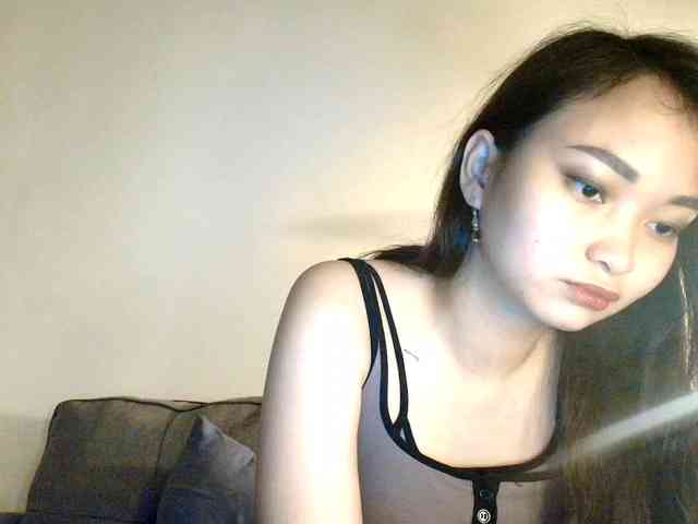 RozyElle webcam