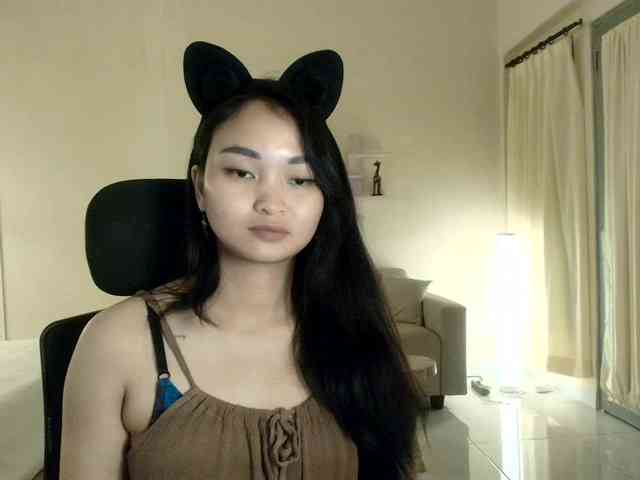 RozyElle webcam
