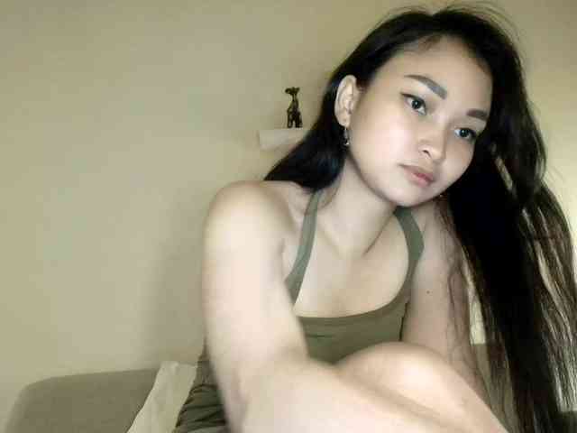 RozyElle webcam