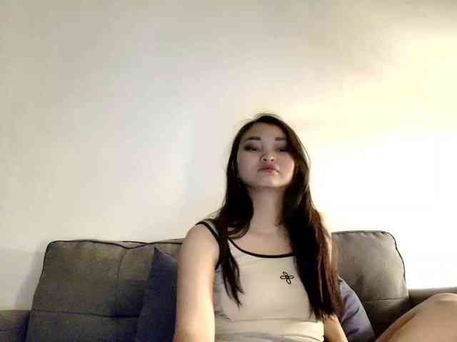 RozyElle webcam
