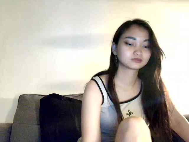 RozyElle webcam