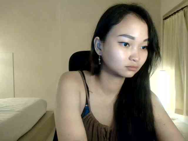 RozyElle webcam