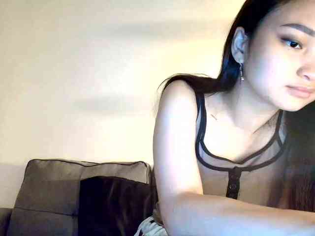 RozyElle webcam
