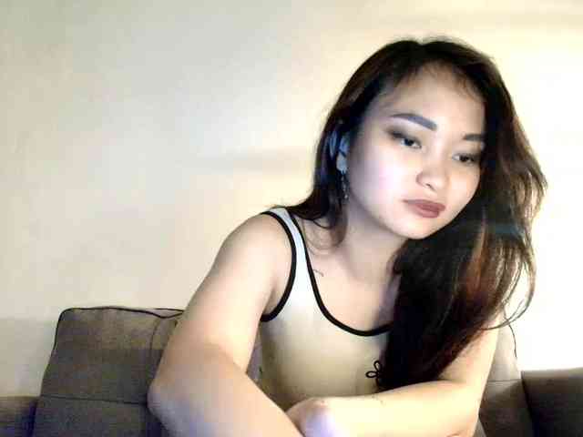 RozyElle webcam