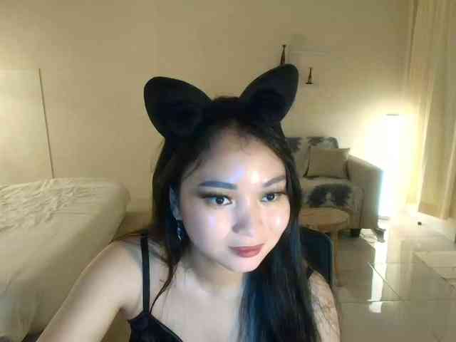 RozyElle webcam