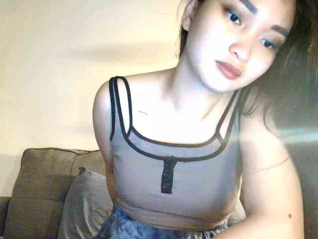 RozyElle webcam