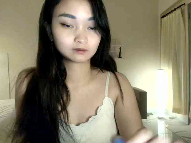 RozyElle webcam
