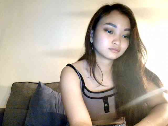 RozyElle webcam