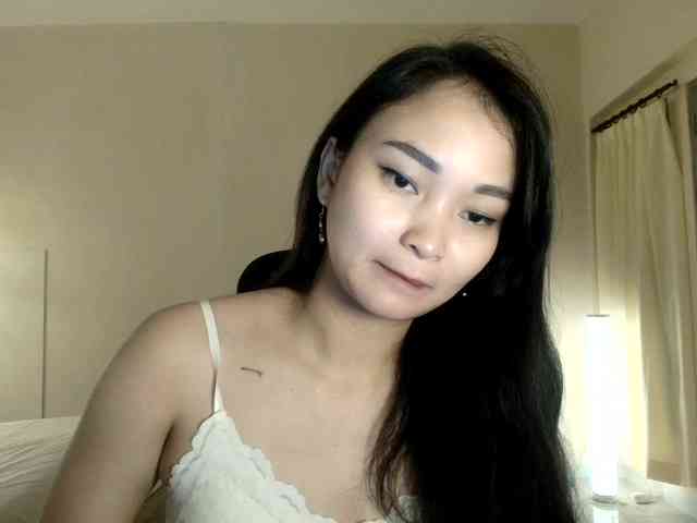 RozyElle webcam