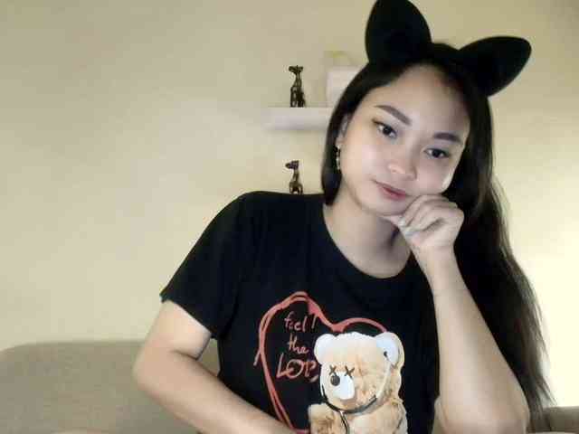 RozyElle webcam