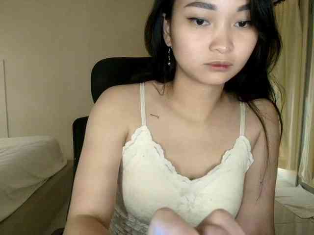 RozyElle webcam