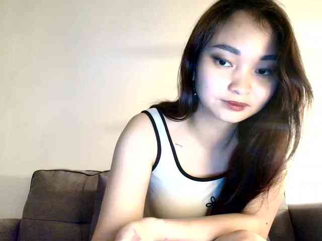 RozyElle webcam