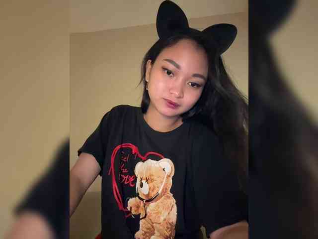 RozyElle webcam
