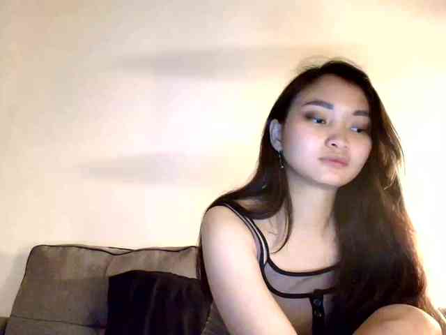 RozyElle webcam
