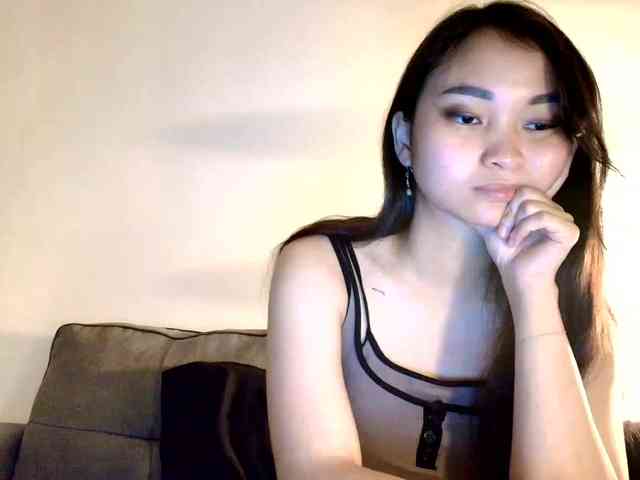 RozyElle webcam