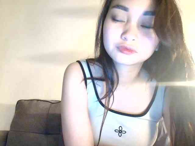 RozyElle webcam