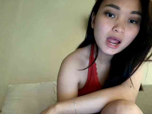 RozyElle webcam