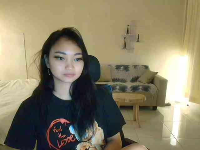RozyElle webcam