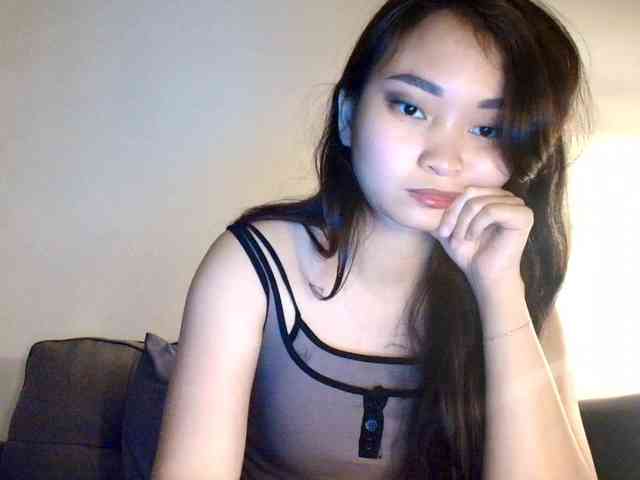 RozyElle webcam