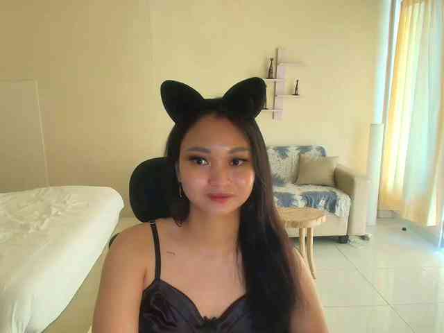 RozyElle webcam