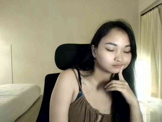RozyElle webcam
