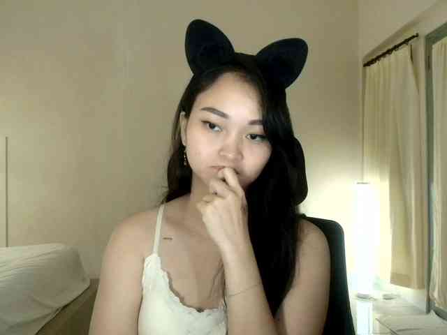 RozyElle webcam
