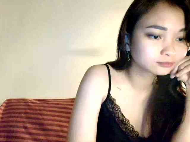 RozyElle webcam