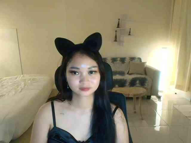 RozyElle webcam