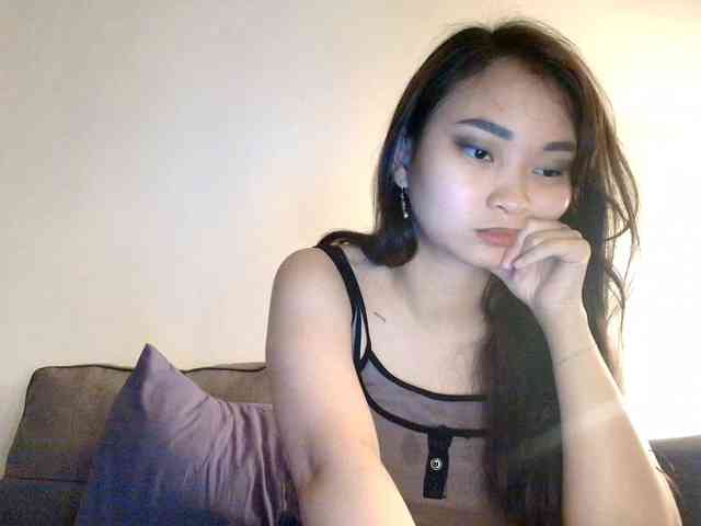 RozyElle webcam