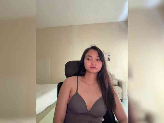 RozyElle webcam
