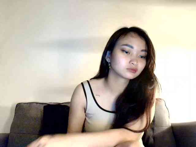 RozyElle webcam