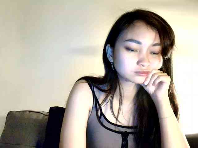 RozyElle webcam