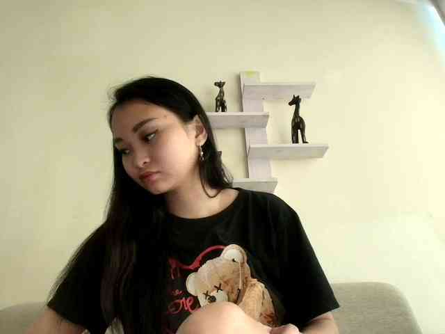 RozyElle webcam