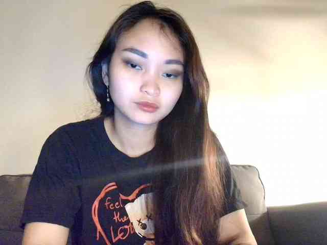 RozyElle webcam