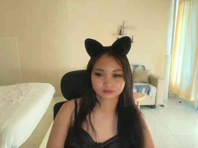 RozyElle webcam
