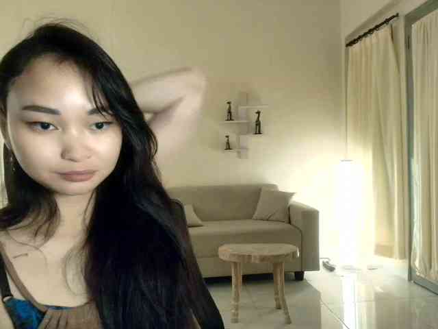 RozyElle webcam