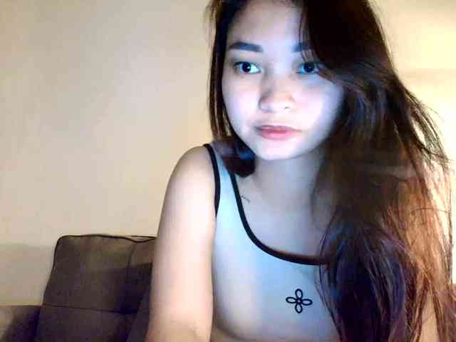 RozyElle webcam