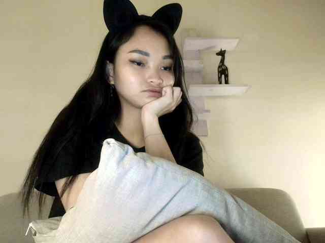 RozyElle webcam
