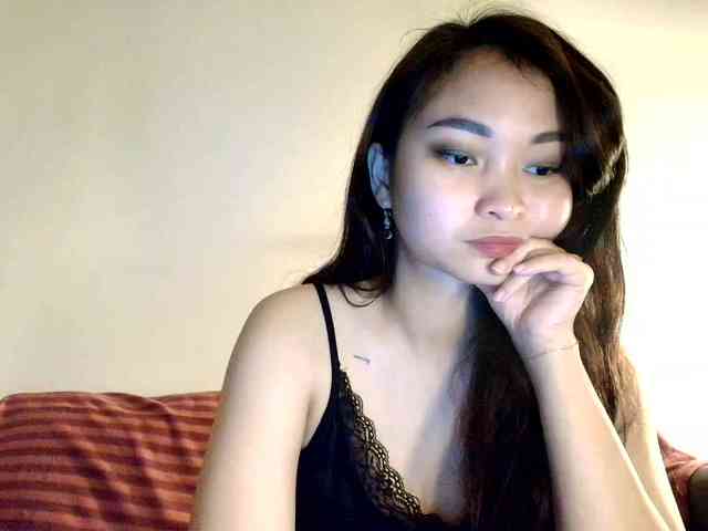 RozyElle webcam