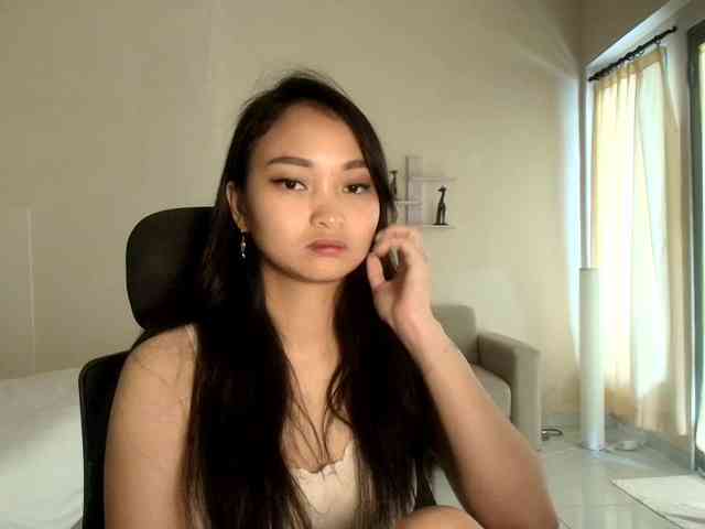 RozyElle webcam