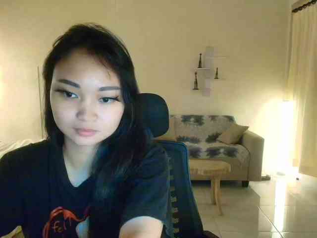 RozyElle webcam