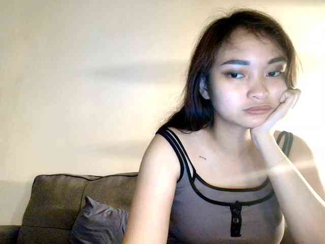 RozyElle webcam