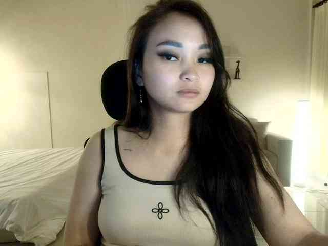 RozyElle webcam